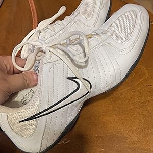 Womens nike running shoe.